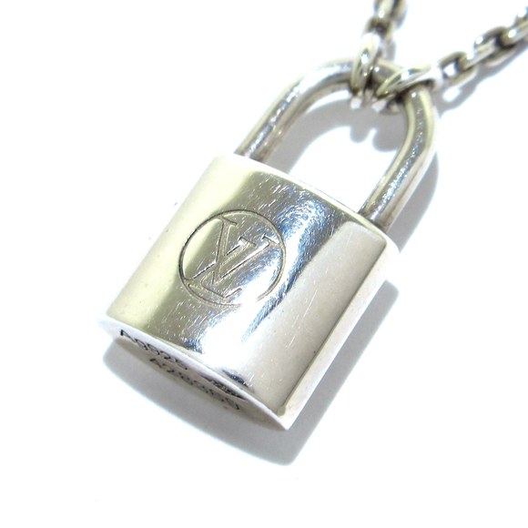 LOUIS VUITTON Lockit Necklace - Picture 3 of 7